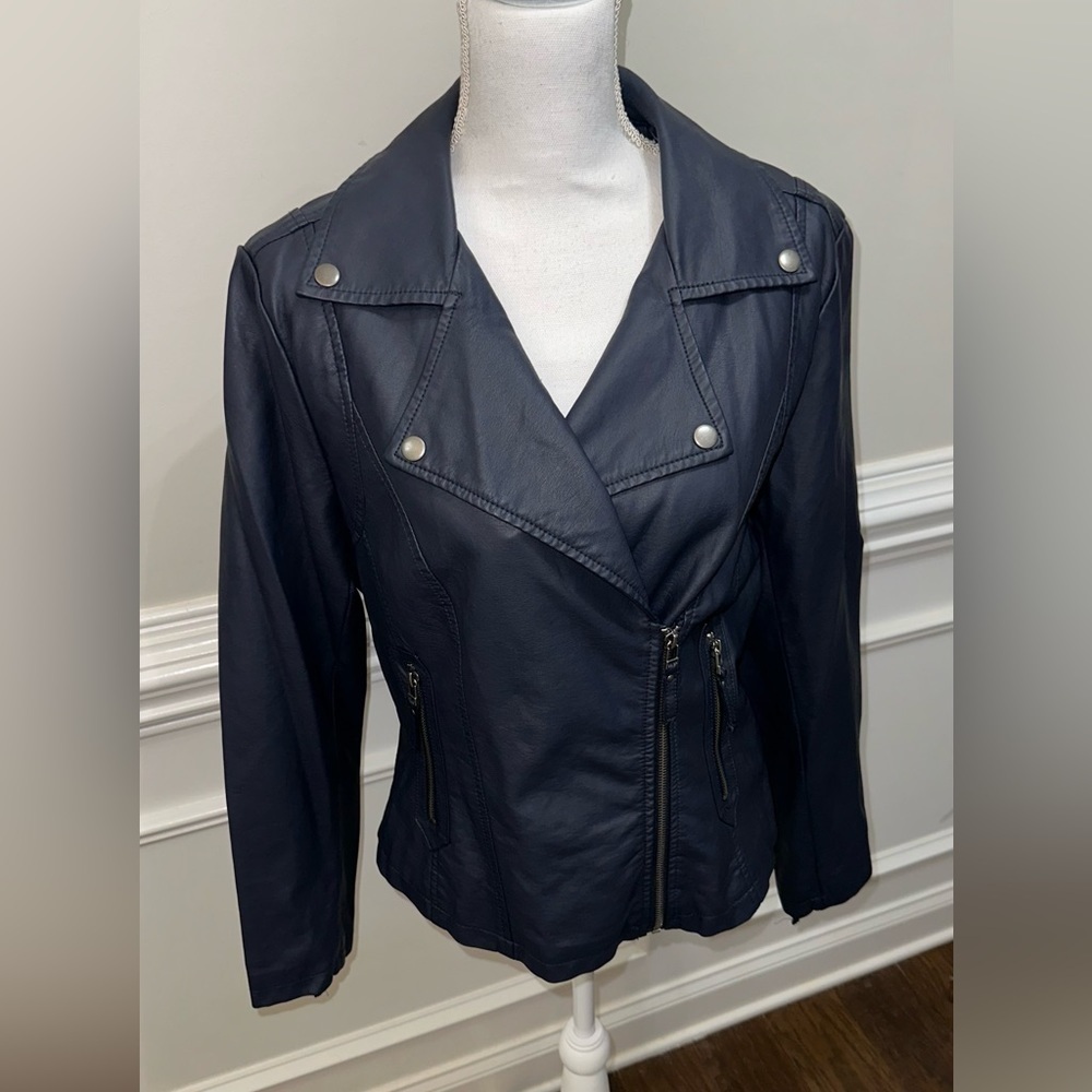 Max Studios Women’s Navy Blue Faux Leatherette Moto Jacket size L (like M fit) - Picture 9 of 14